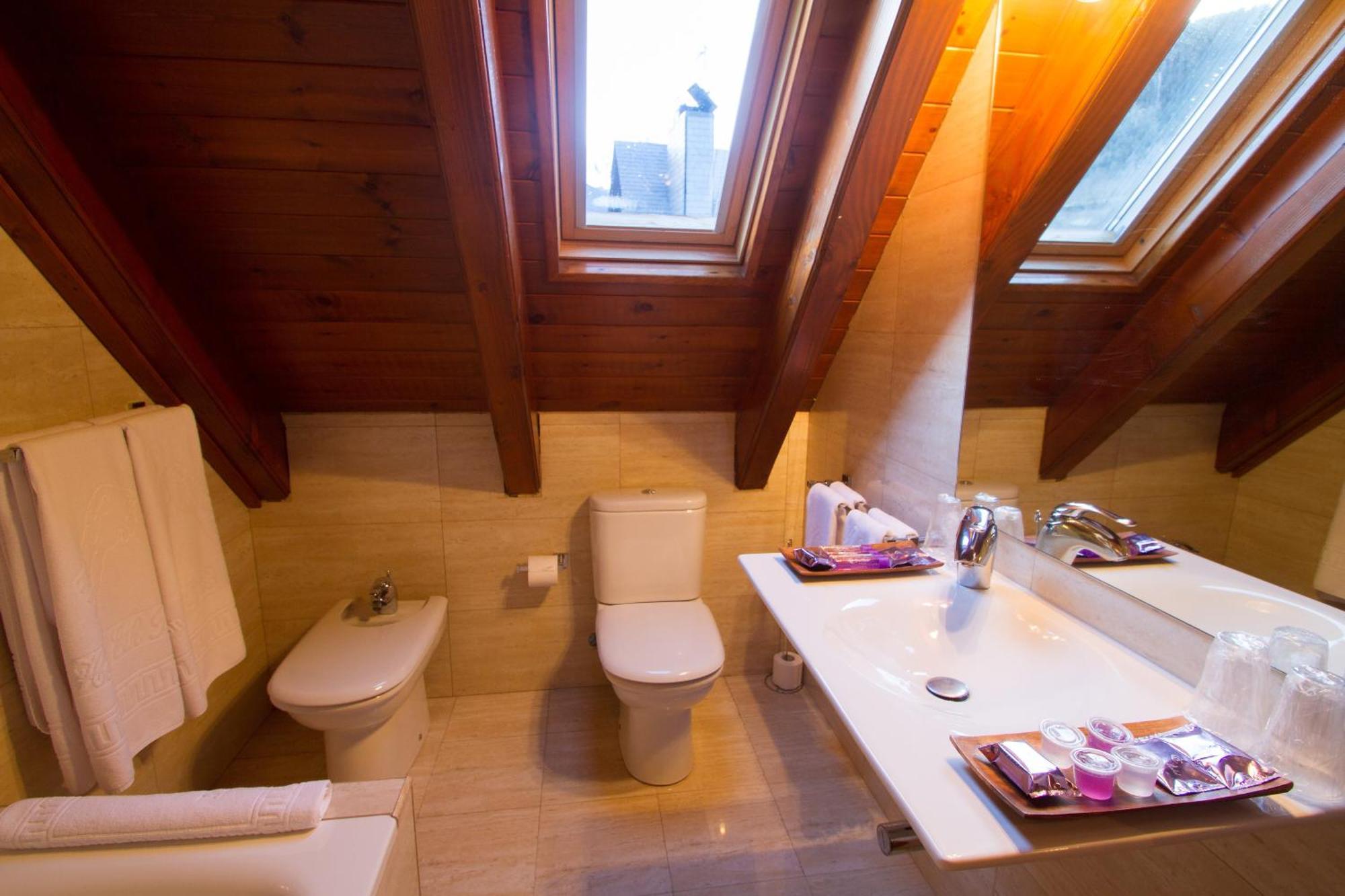 Gran Chalet Hotel & Petit Spa Vielha Luaran gambar